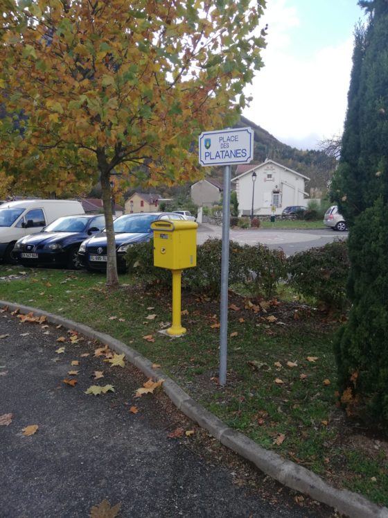 Mise en place de nouvelles plaques de rue